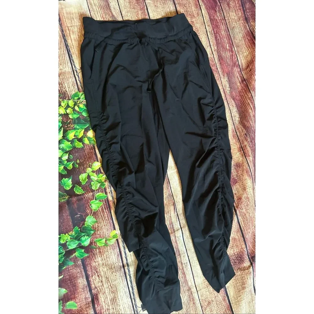 Athleta Attitude Pant Black Size 6